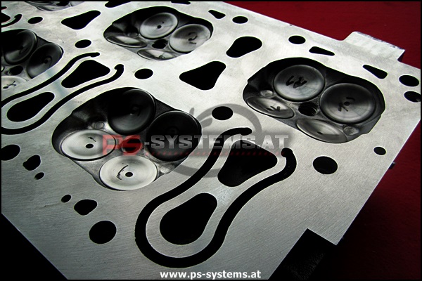 R32 / V6 / R30 Turbo CNC Zylinderkopfbearbeitung Handfinish / Head