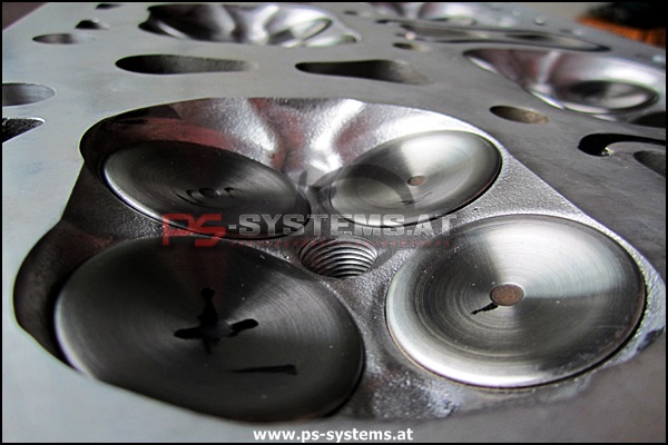 R32 / V6 / R30 Turbo CNC Zylinderkopfbearbeitung Handfinish / Head