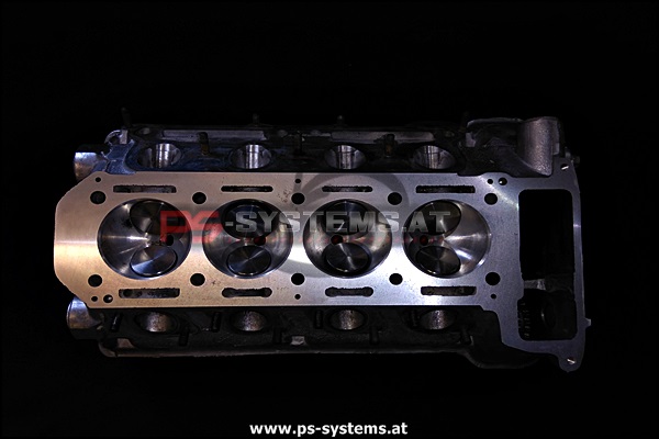 Alfa 8V Spider Zylinderkopfbearbeitung